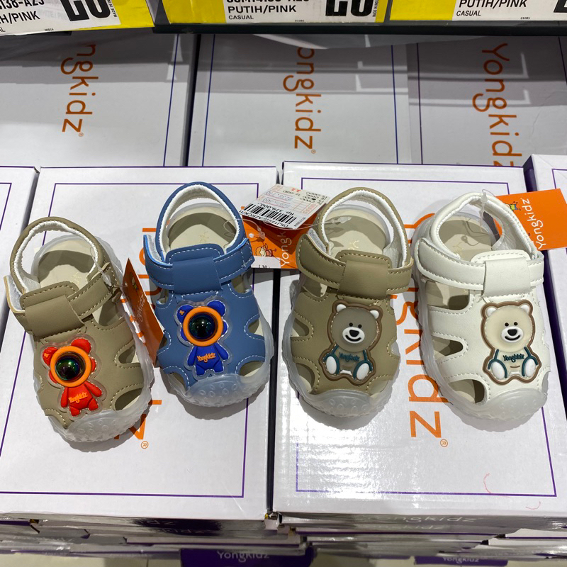 Yongkidz Pore Sandal Gunung anak (16-20)LED