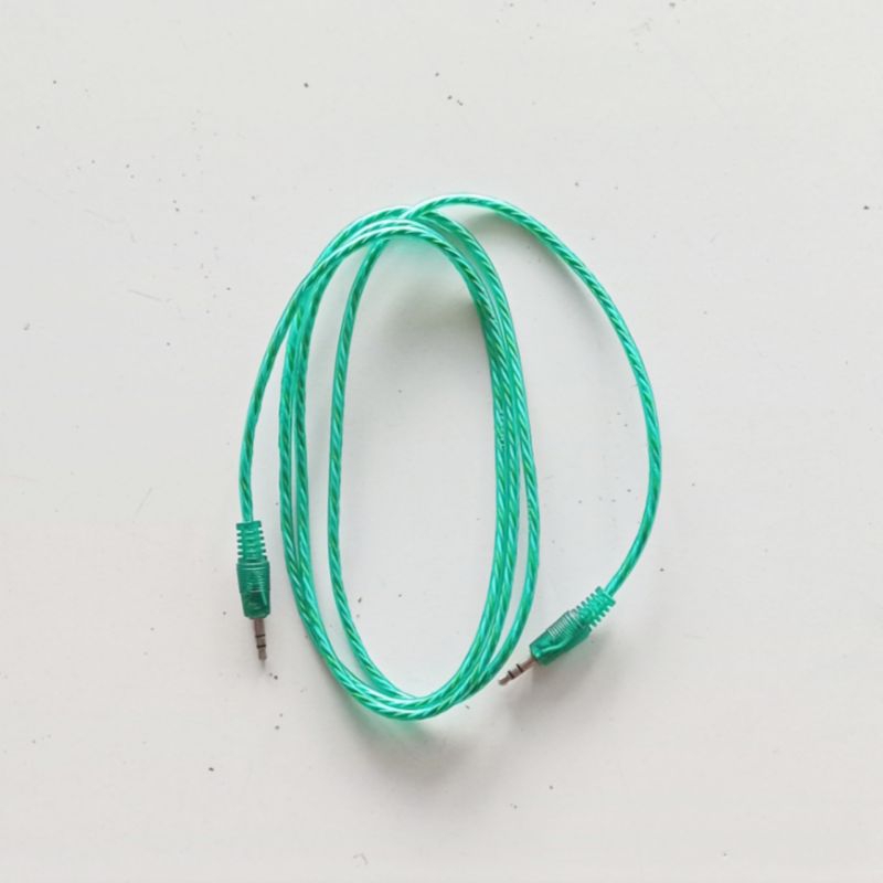 kabel aux 3,5mm utk ampli gitar ampli bass