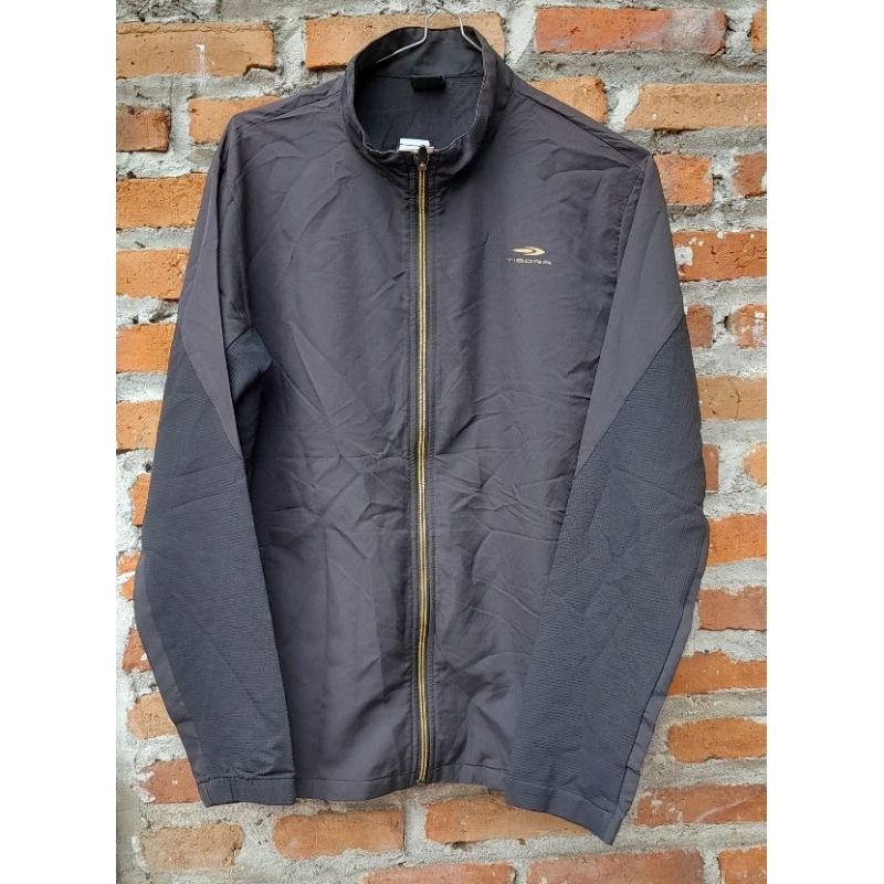 tigora windbreaker