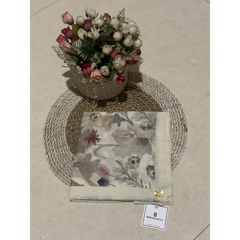 Fiore New As-Is Buttonscarves Hijab