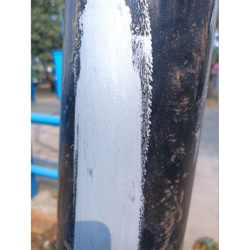 cat besi dan kayu warna silver 5liter