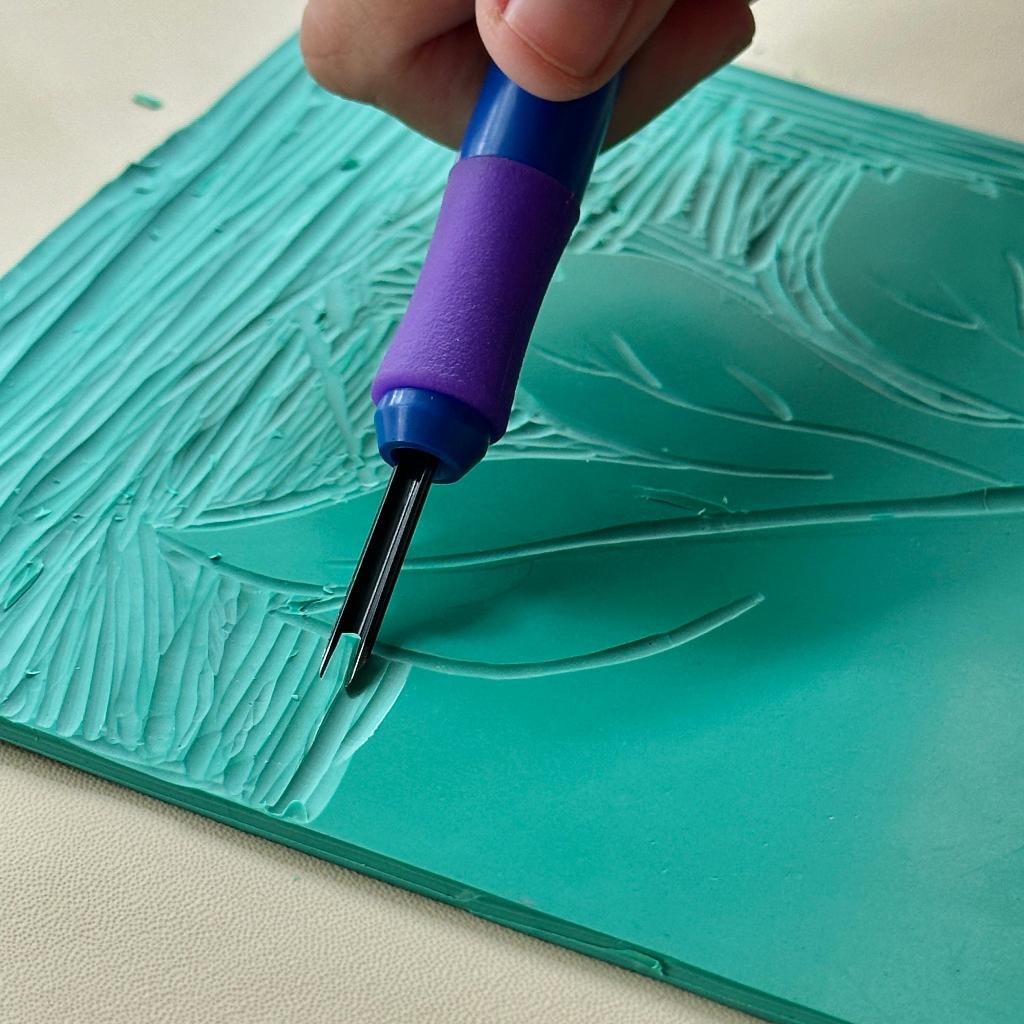 

Karet Lino Cutter A3 / A4 / A5 Karet Cukil Linoleum KLC 213