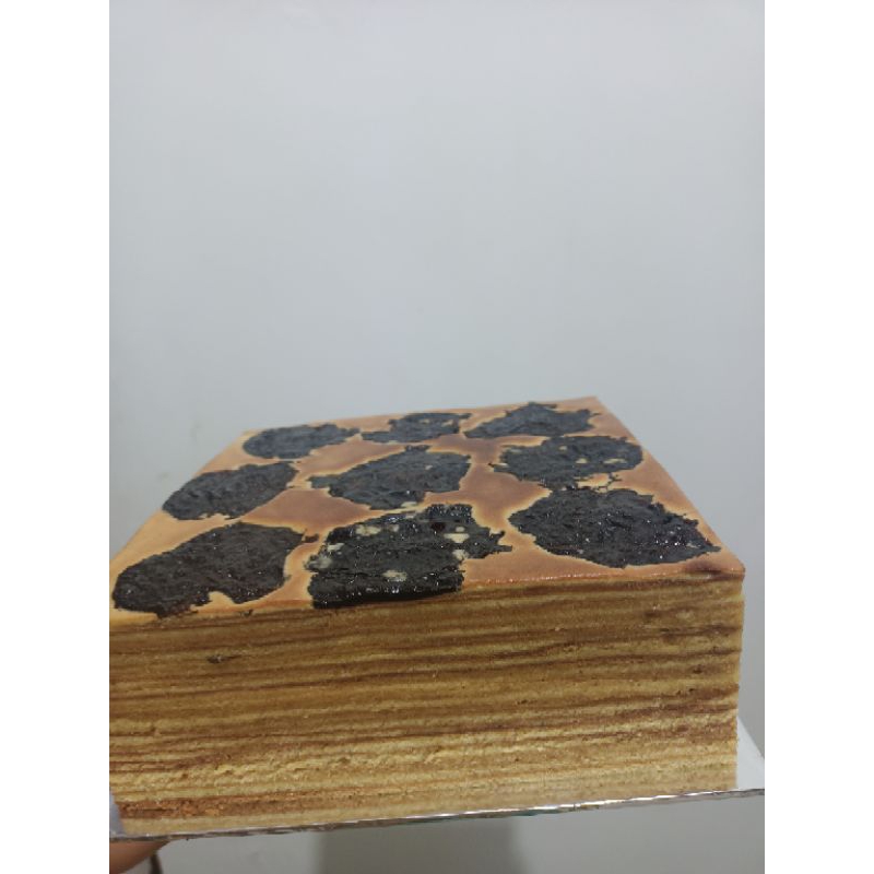 

Lapis Legit Full Prunes