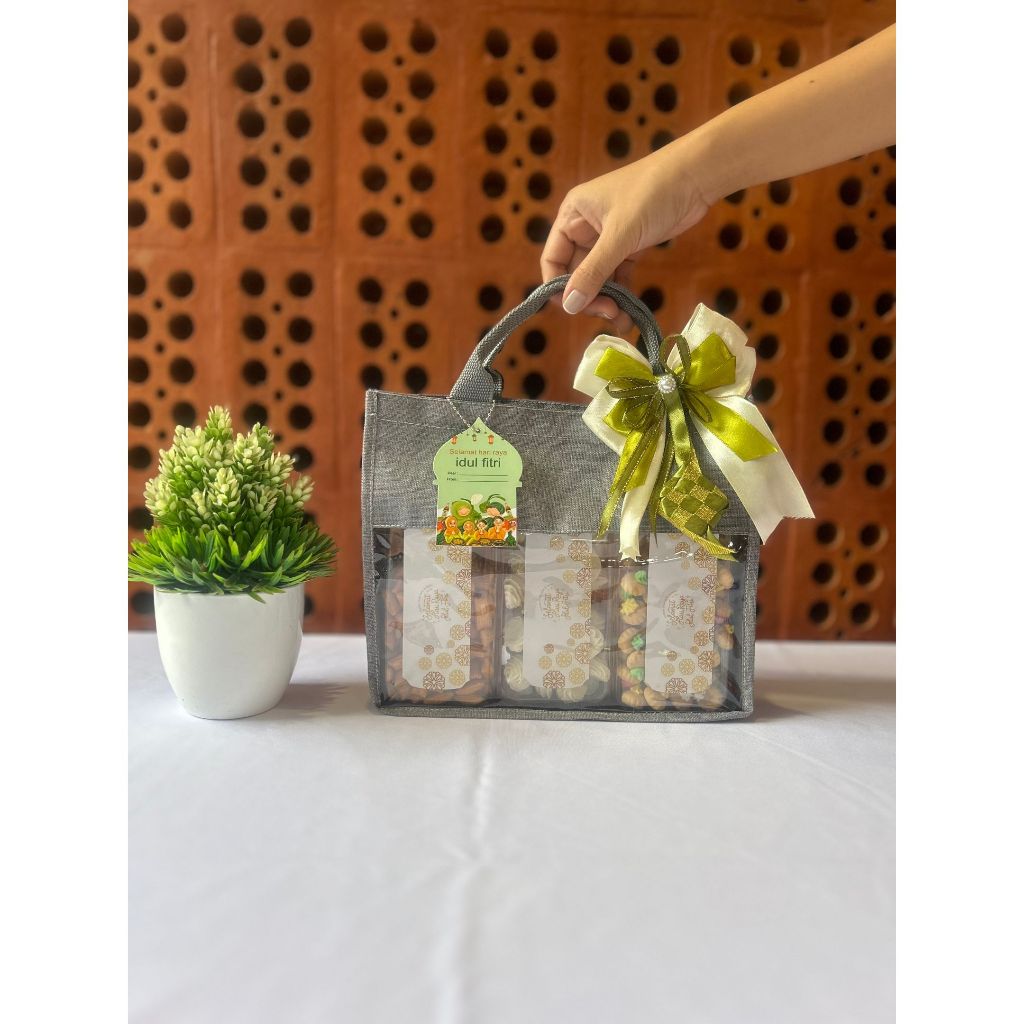 

Hampers Lebaran 2025 - Packing Bag isi 3 Toples Snack