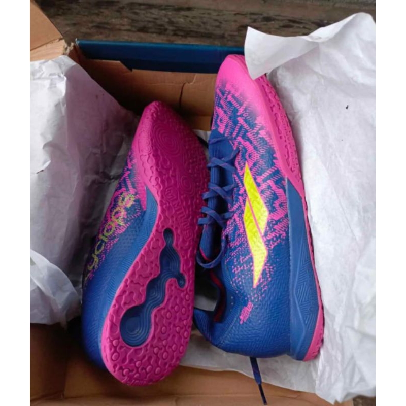 sepatu futsal second