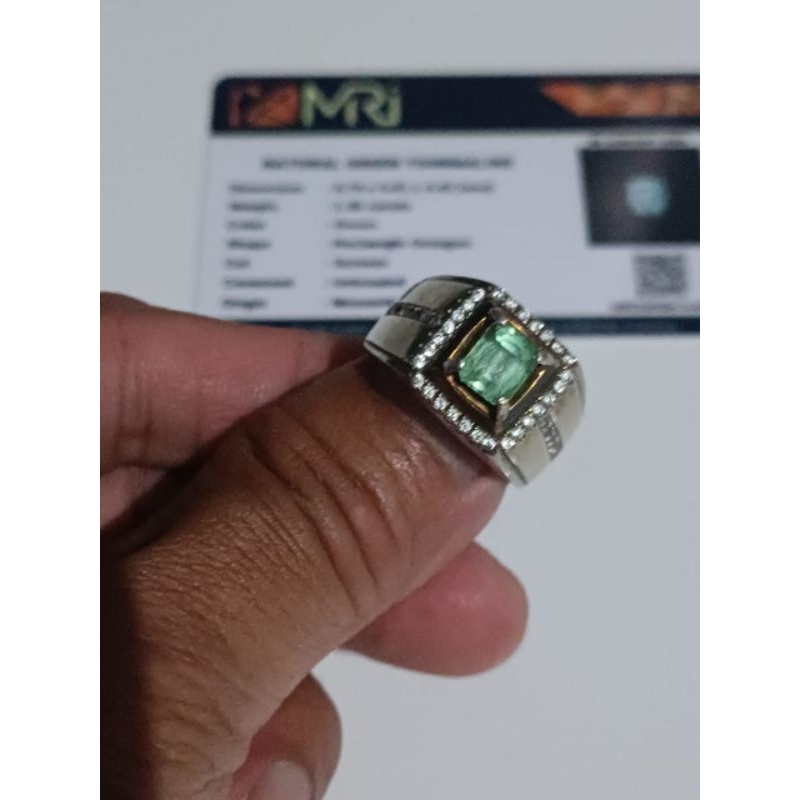 batu permata asli//batu permata bersertifikat//batu permata cincin//batu permata original