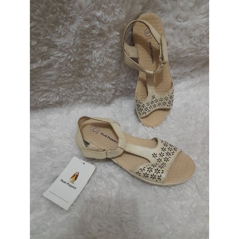 HUSH PUPPIES Women Perforated Flat Sandals