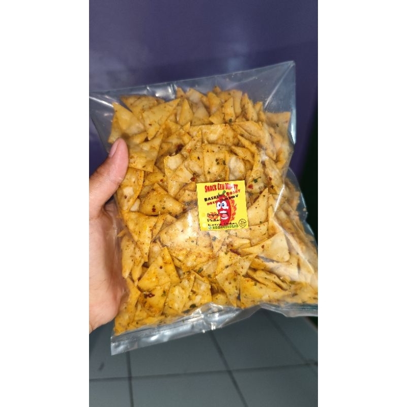 

Pangsit pedas daun jeruk 250gram
