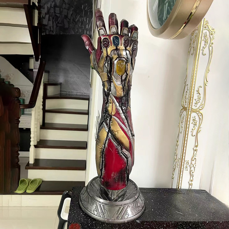 Statue Action Figure Hand Thanos Iron Man MARV Superhero Collection  M77