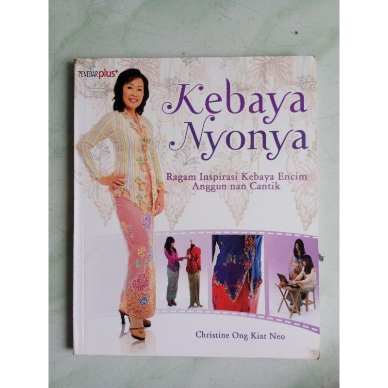 BUKU KEBAYA NYONYA RAGAM INSPIRASI KEBAYA