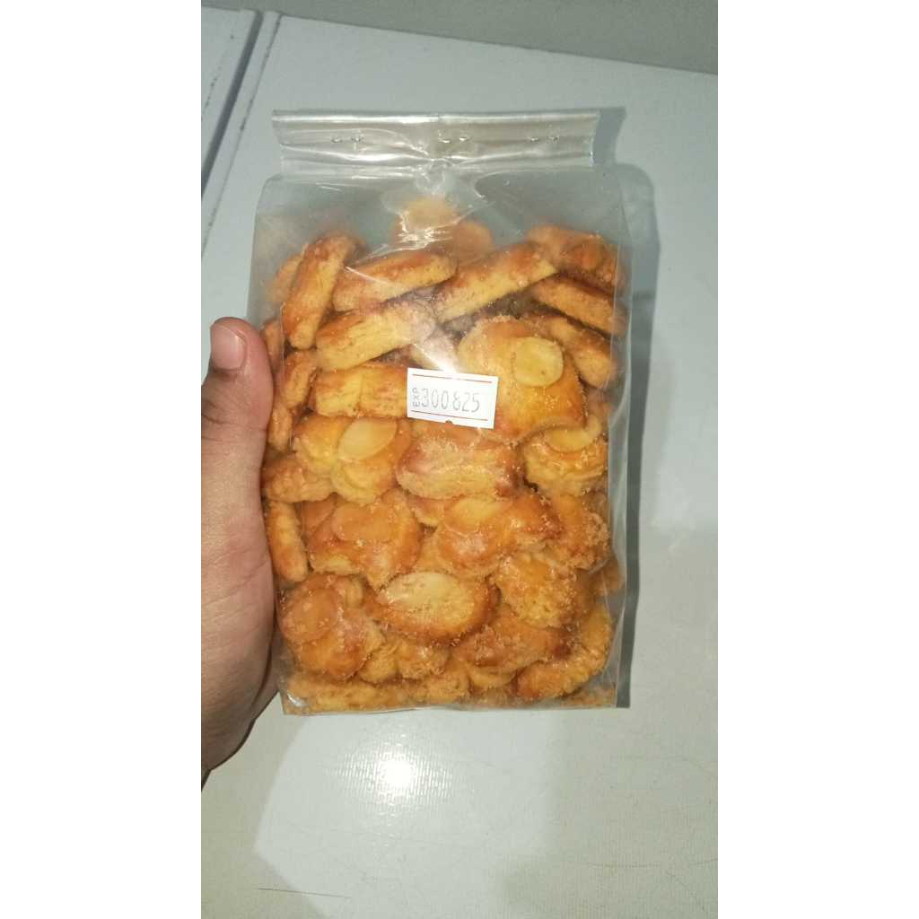 

KUE KERING CIANJUR ALMOND COOKIES 500 GR
