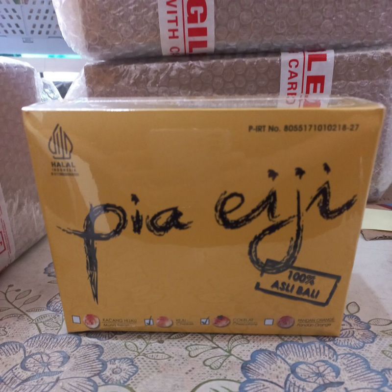 

PIA EIJI MIX COKLAT KEJU ASLI BALI HALAL KHAS DENPASAR INDONESIA BAKPIA