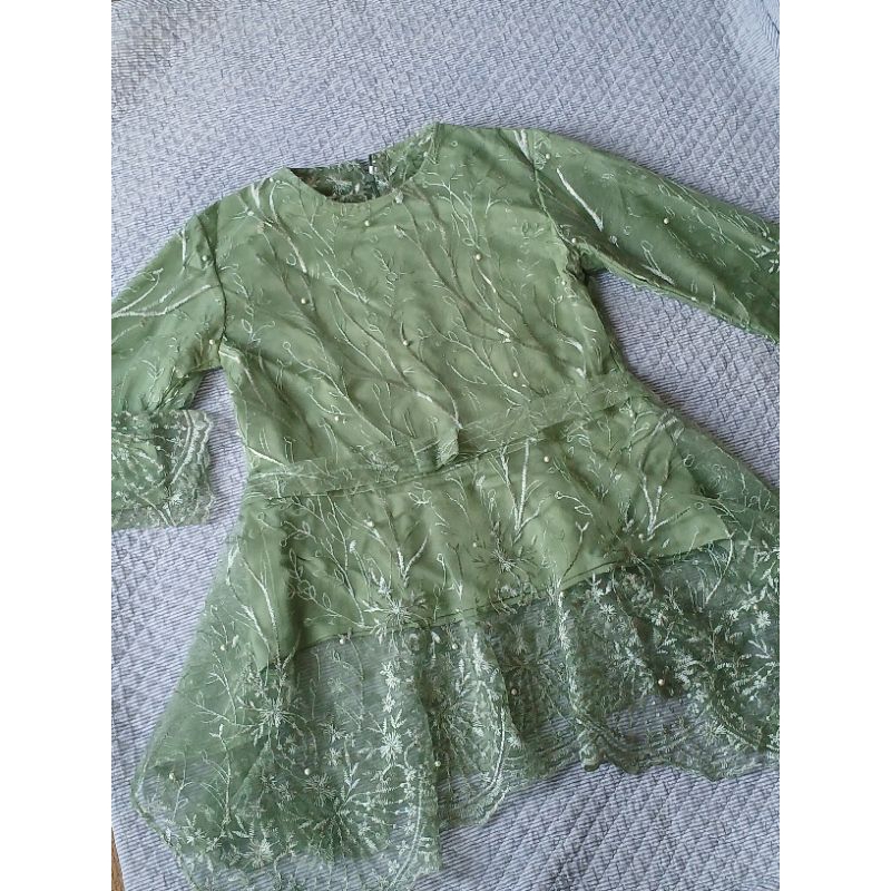 BAJU BEKAS / PRELOVED Kebaya Brukat Wisuda Cantik Modern Sage UK XL