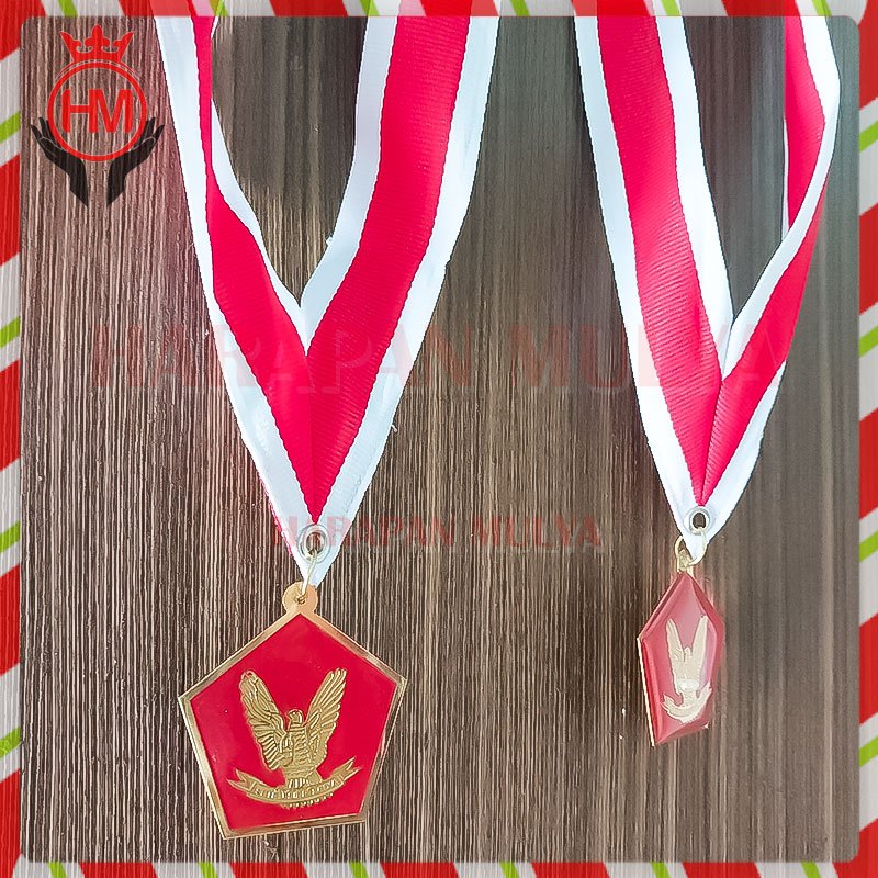 Medali Garuda Pramuka Bahan Logam Medali Garuda Pramuka - HM