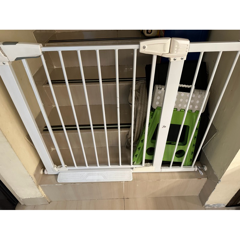 Babyloo fence pagar pengaman bayi ace PRELOVED