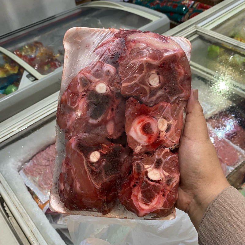 

DAGING BUNTUT SAPI 1kg FROZEN