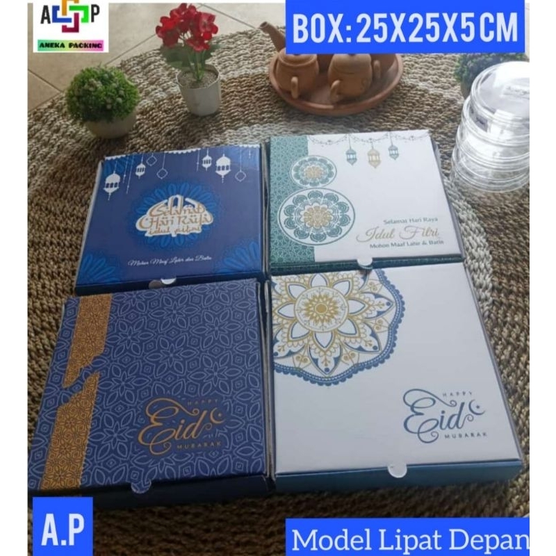 

Box 25x25x5 cm (KUKER 250 gr isi 4 toples) Kardus/Dusbox/Hampers/Kue kering/idulfitri