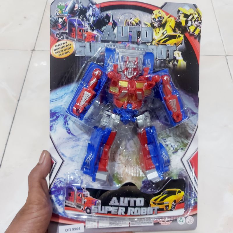 MAINAN ROBOT OPTIMUS PRIME