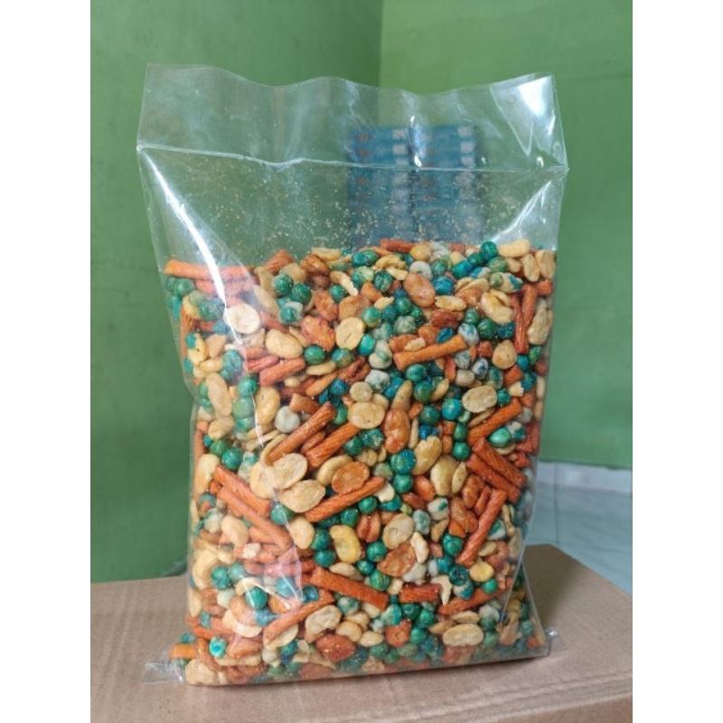 

KACANG KERIPIK LEBARAN KUE LEBARAN ECER 1 KG