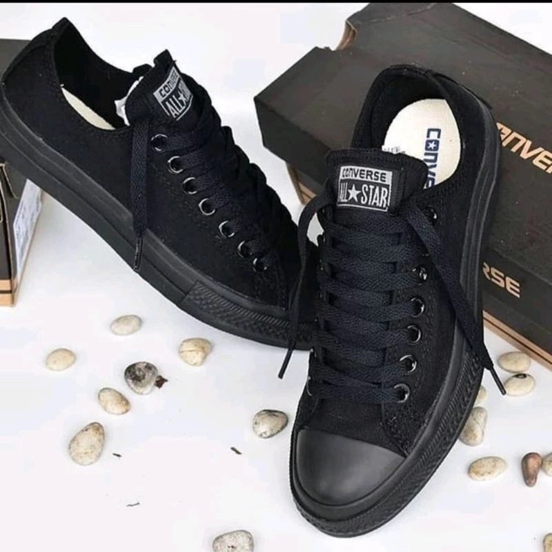 Sepatu Sneakers Pria Converse All Star Hitam Putih
