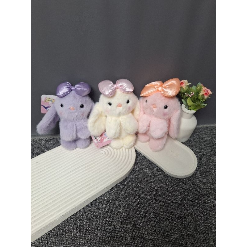 Gantungan kunci boneka kelinci