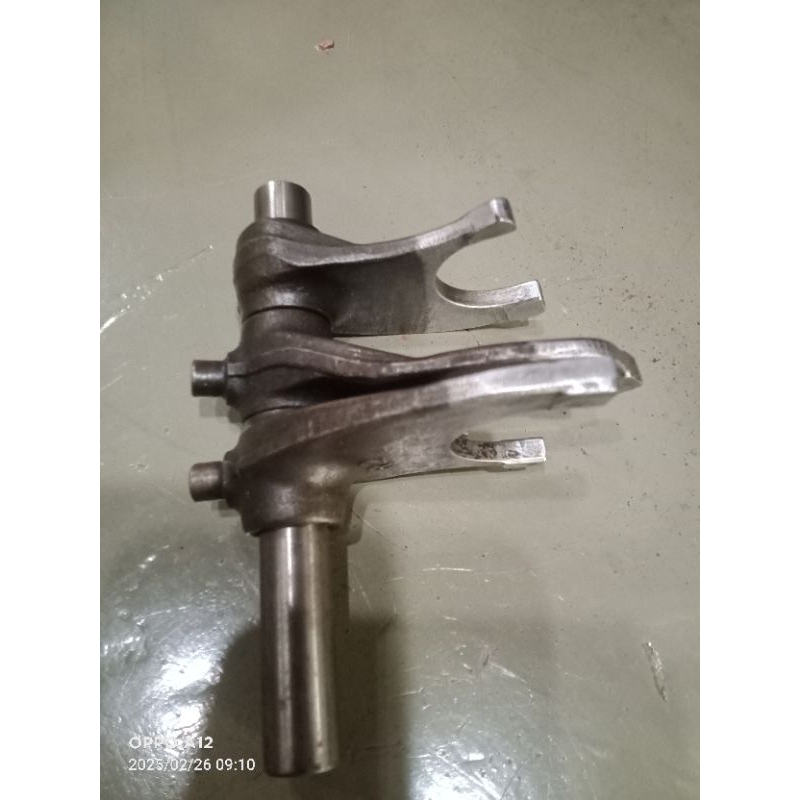 CAKARAN,PEMINDAH,GIGIK,RASIO,TIGER,BARANG,BAGUS