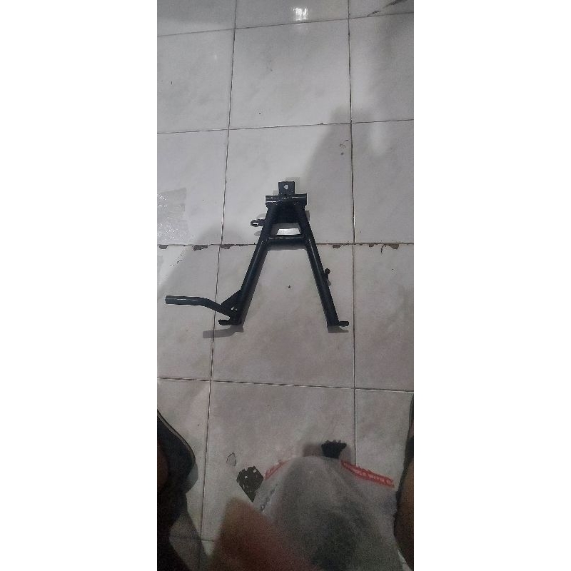 standar tengah supra x 100 non original