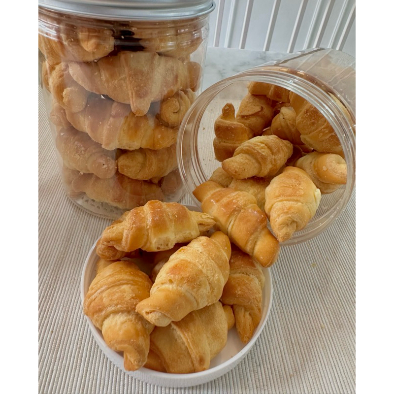 

NOB MINI CROISSANT KEJU TOPLES/MINI PASTRY