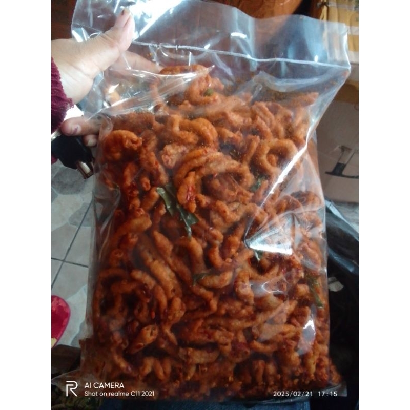 

Kripik usus pedas daun jeruk 1kg
