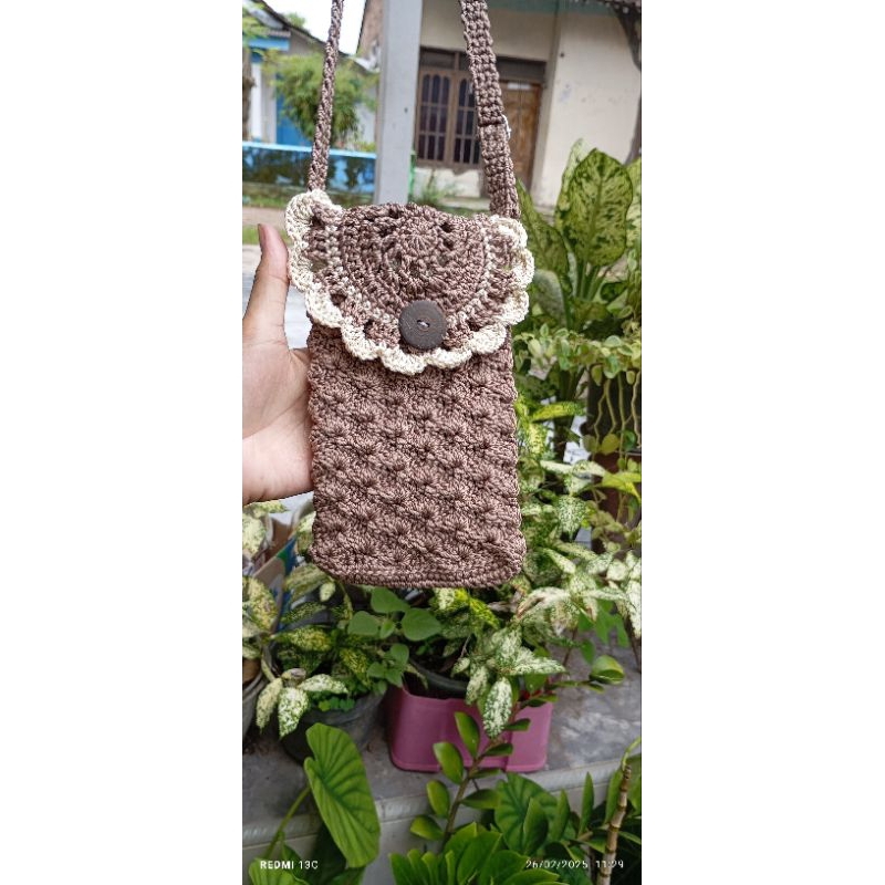 tas hp rajut, tas rajut wanita, sling bag rajut, tas wanita