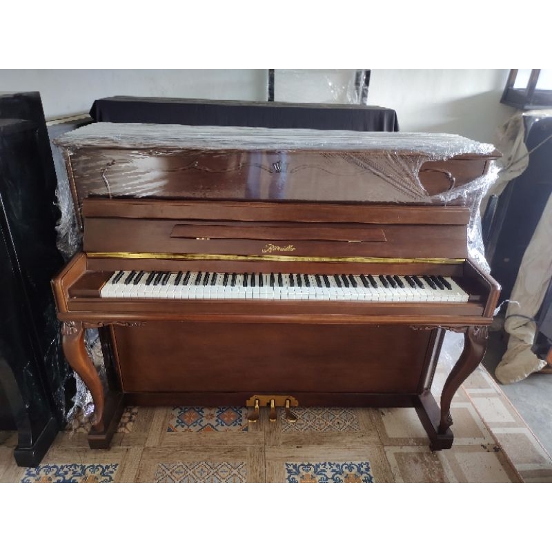 Piano Ritmuller UP120R2 Kaki Lengkung Coklat