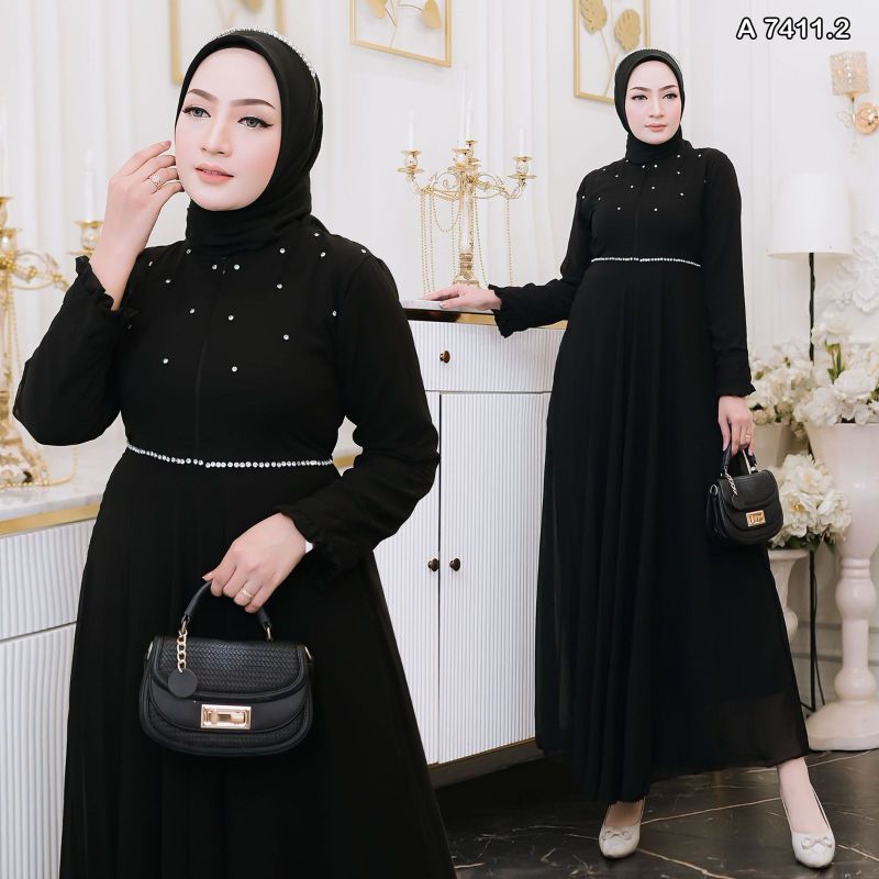 SALE GAMIS SIMPLE HITAM