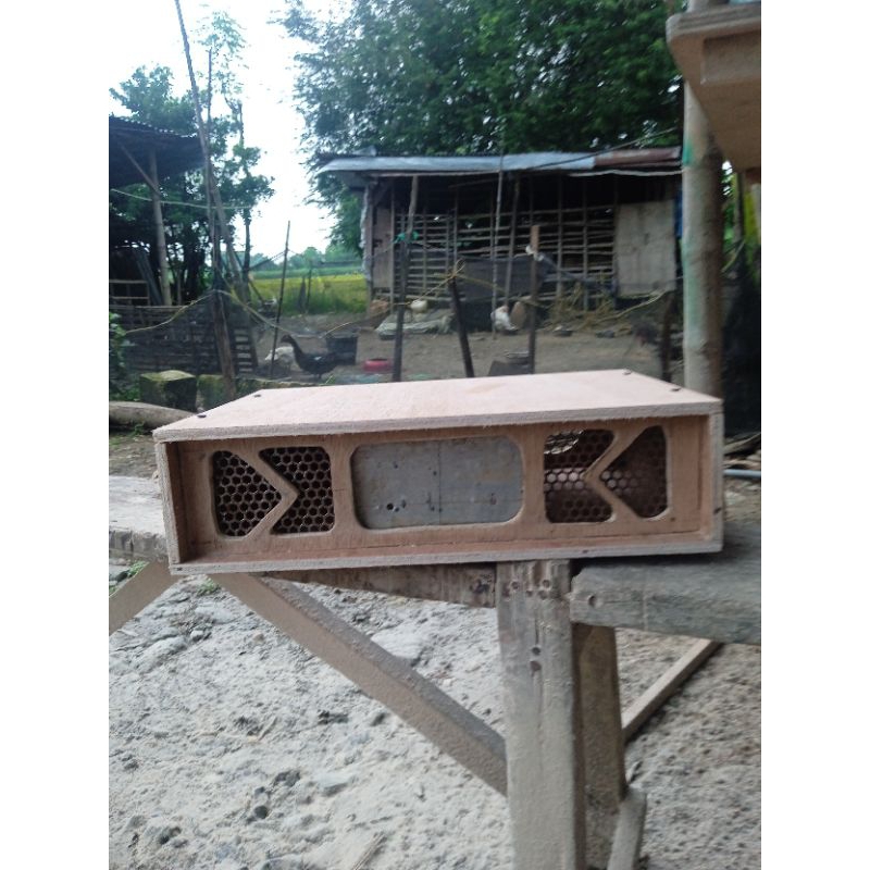 box power custom triplek 2u . 5a kecil