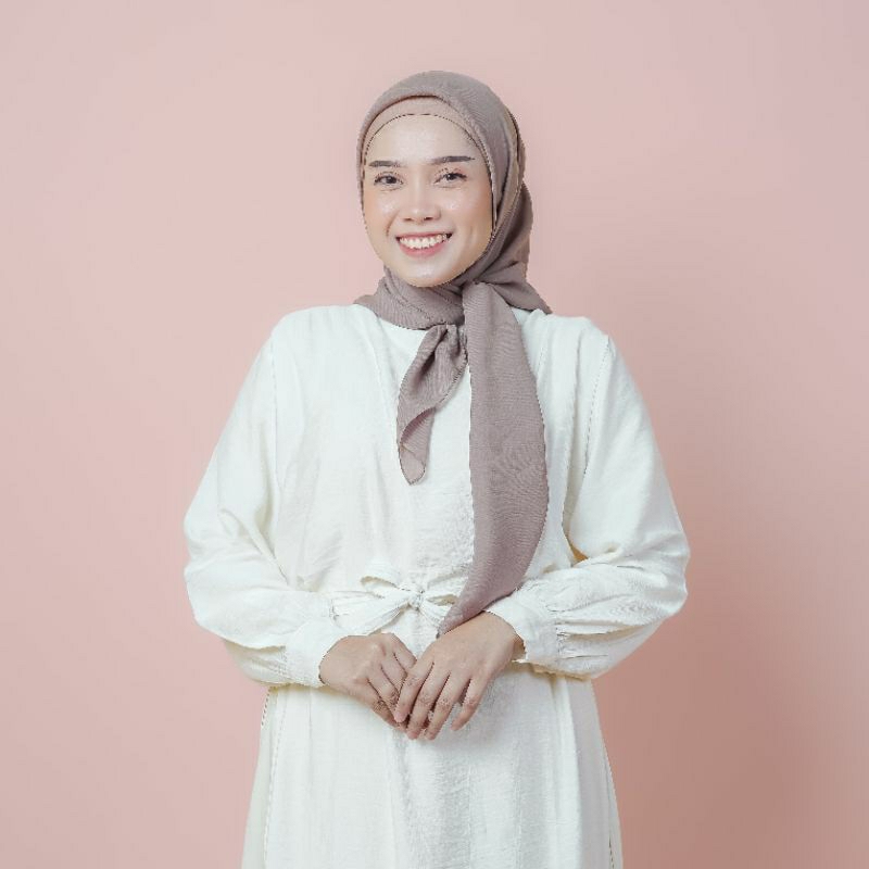 [BELLA SQUARE PREMIUM] warna LATTE | Bella Square Segi Empat Anti Letoy 110 x 110 cm