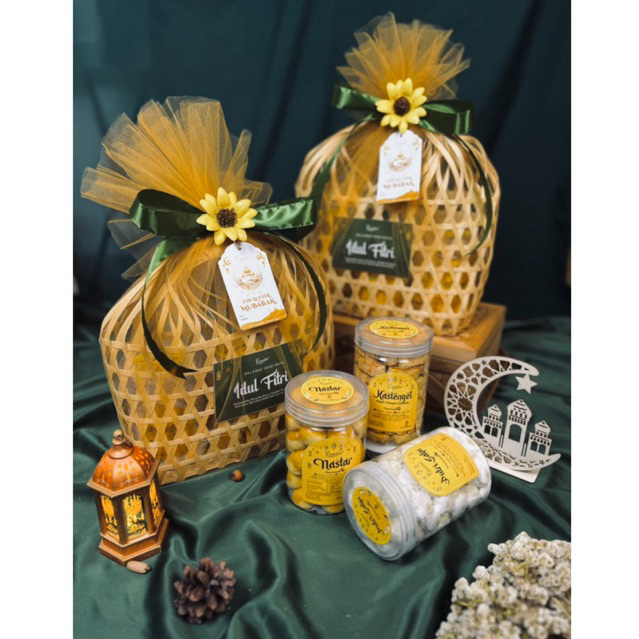 

Hampers Idul Fitri isi 3 Toples 800ml - Hampers Keranjang Bambu Aesthetic