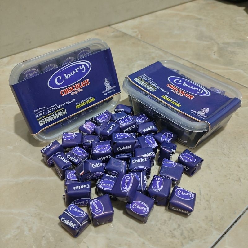 

Ukf5Pc6F4H (Kuliner.Kita) Cokelat Cube C Bury / Cokelat Dadu / Cokelat Viral Isi 40 Pcs