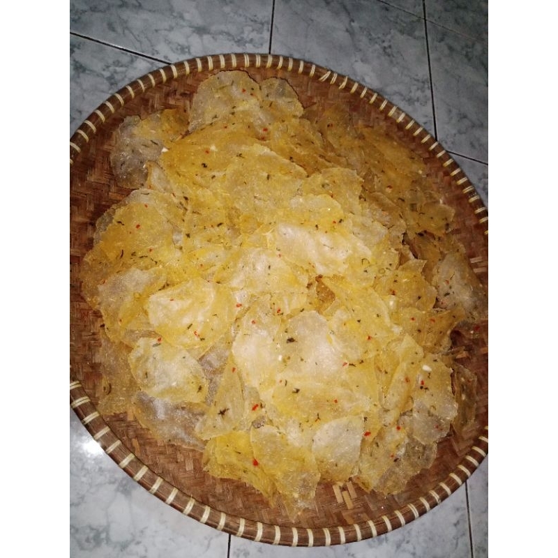 

KICIMPRING ATAU OPAK SINGKONG ISI 1 KG MENTAH SARI BAWANG/cemilan/cemilan gurih/cemilan tradisional/kerupuk tradisional/olahan singkong/olahan tape/olahan tradisional/ngemil/opak