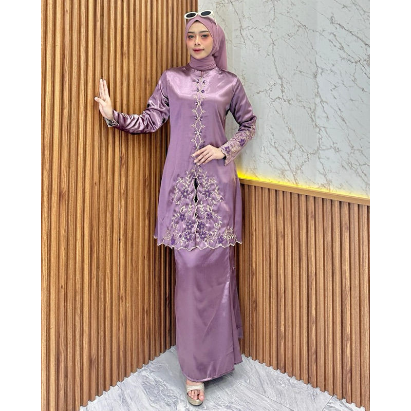Baju Setelan Kurung Melayu Raina Bordir Mix Payet Wanita