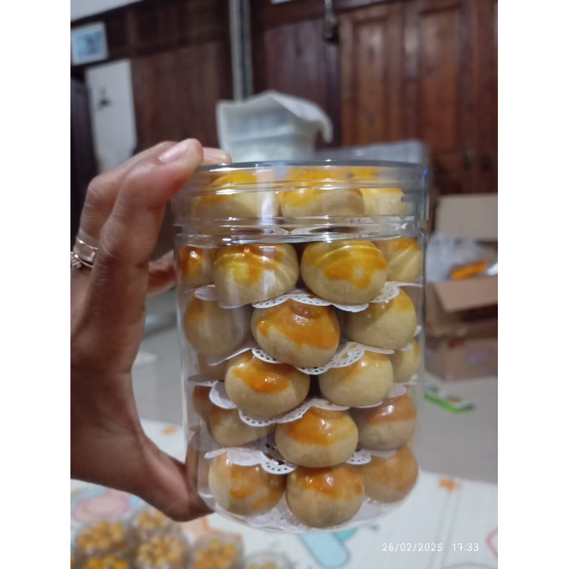 

kuker 1 paket isi 3 toples ukuran 500gr