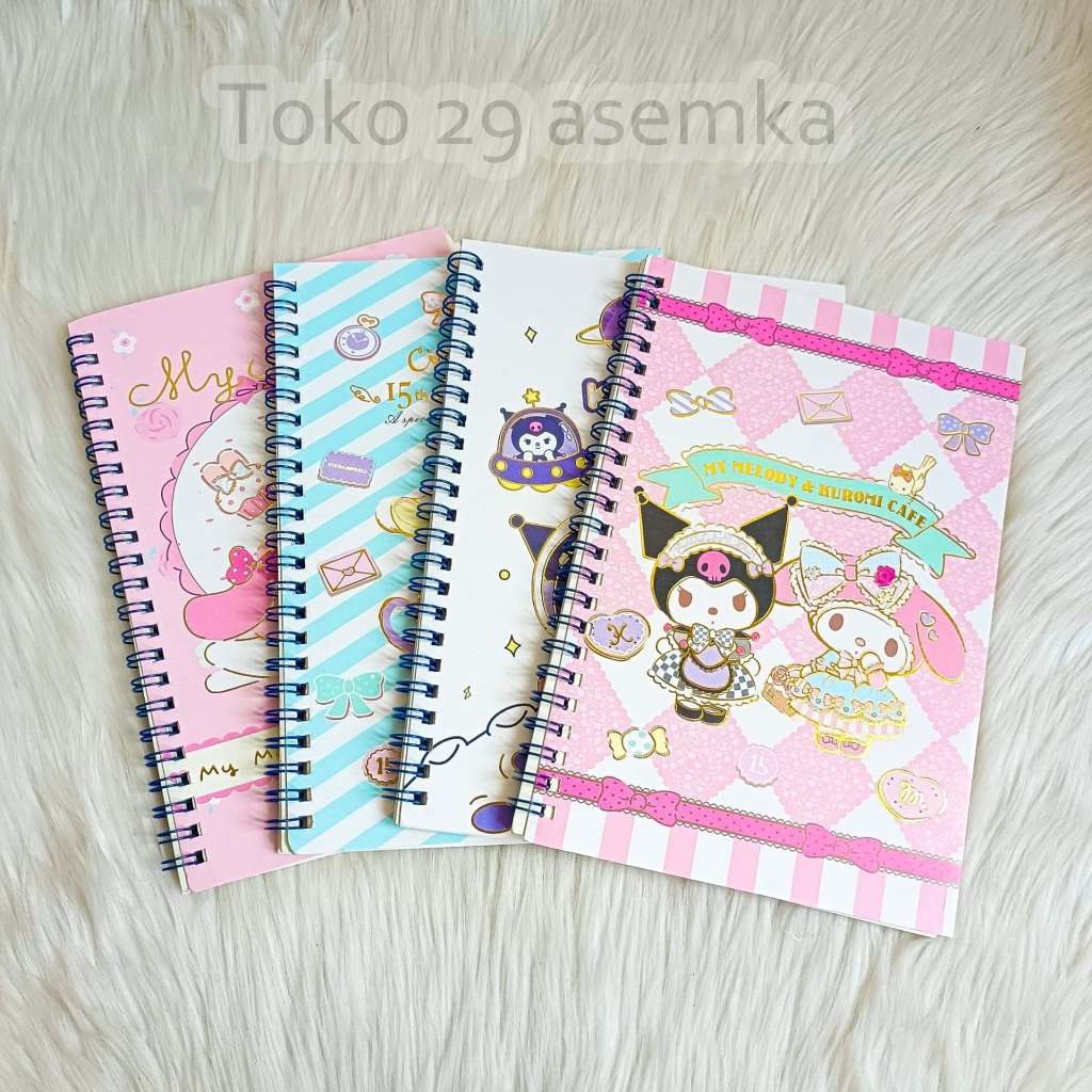 

BUKU NOTEBOOK BINDER SPIRAL SANRIOO A5 DIARY MODEL BERGARIS TULIS ANAK ALAT TULIS KANTOR SEKOLAH