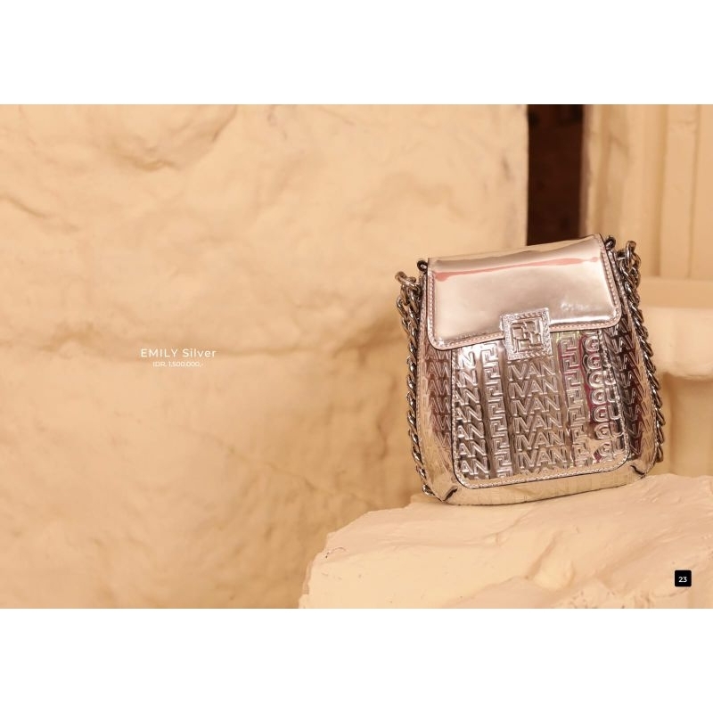 IVAN GUNAWAN PRIVE - EMILY SILVER DAN BLACK TAS PREMIUM Wanita
