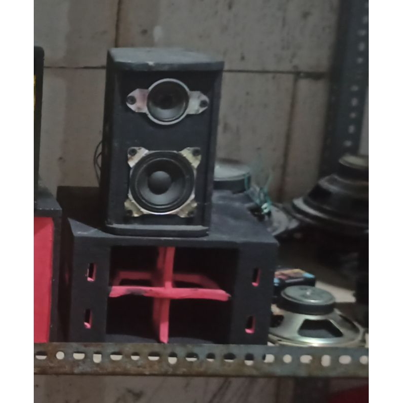 box+speaker midle