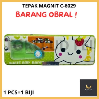 

(OBRAL / 1PCS= 1 BIJI) TEPAK C-6029/ TEPAK MAGNIT/ TEPAK MAGNET/ TEPAK MAGNIT FANCY/ TEMPAT PENSIL MAGNIT