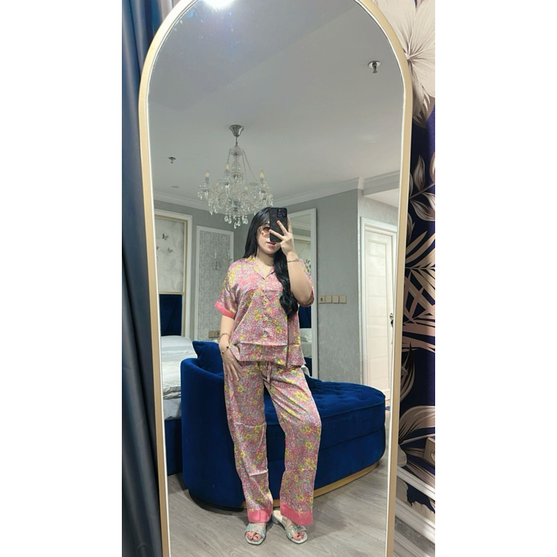 Piyama SATIN SILK (PREMIUM)- Baju tidur wanita motif pink bunga