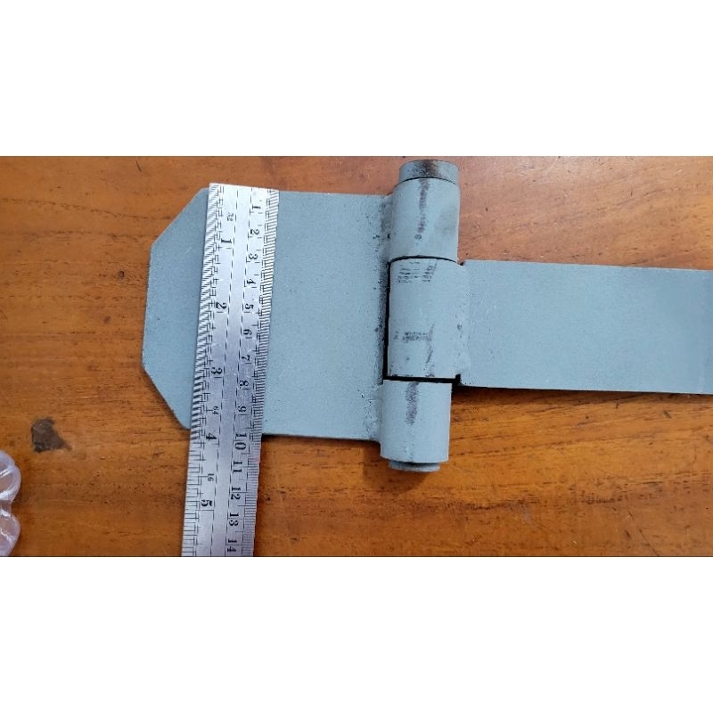 Engsel besi untuk bak truk