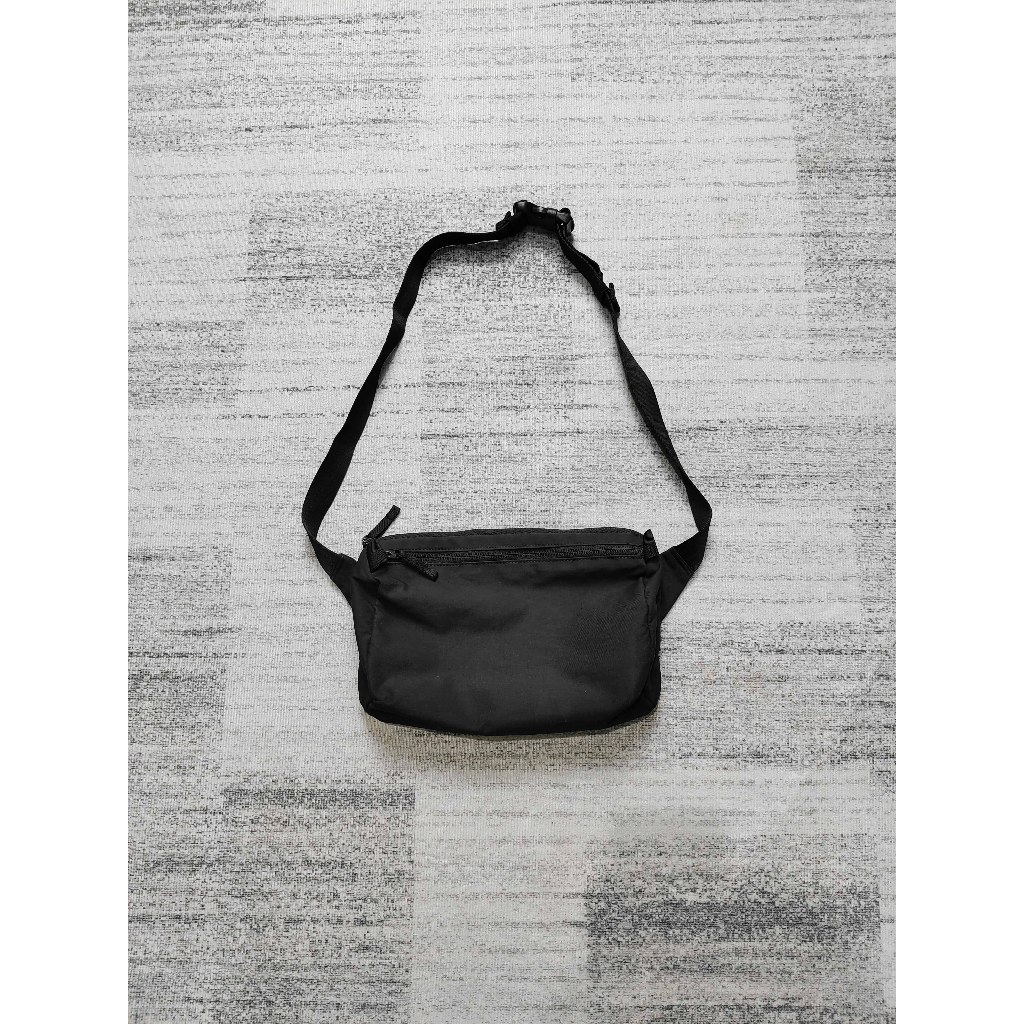 Uniqlo Single Strap Bag Tas Selempang Bahu
