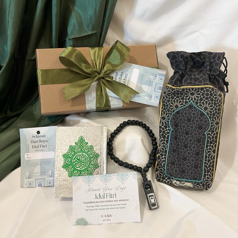 Mubarak Hampers Sajadah Travel + Al-Qur'an / Lebaran / Ramadhan / Parcel Idul fitri / Kado Ulang Tah