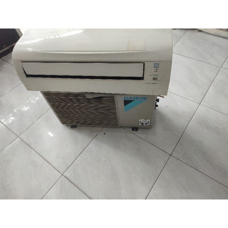 ac split Daikin 1pk Thailand