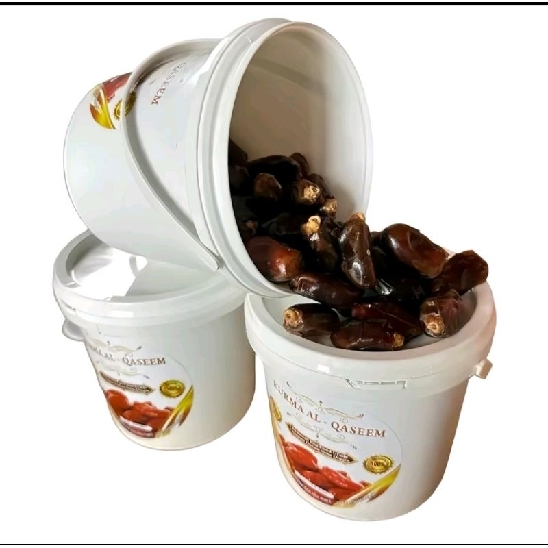 

Kurma Al Qasseem Kemasan Ember 500 gr 2 Ember