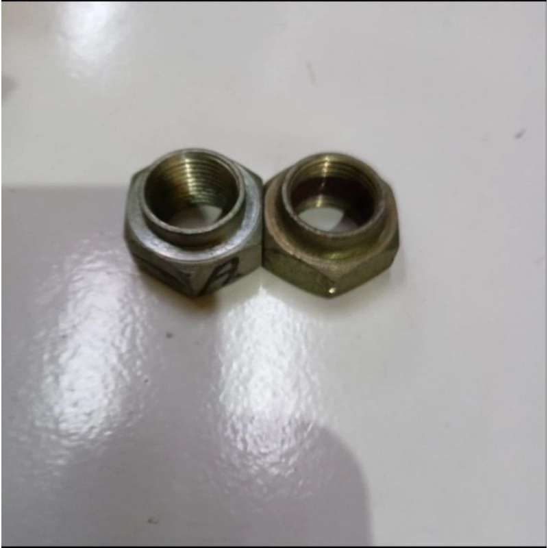 mur roda depan fiat 124 125 131 132 sepasang